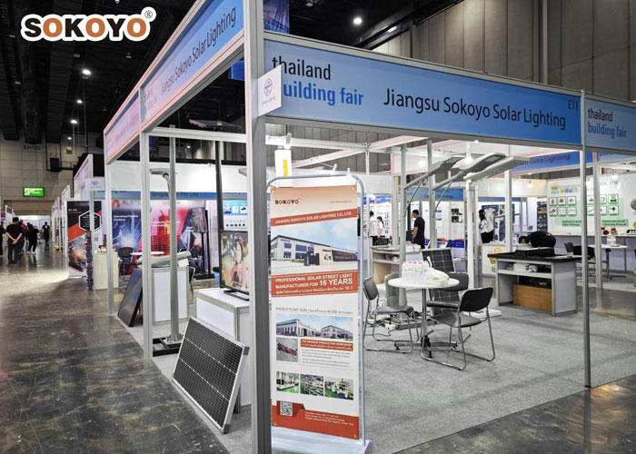 At-the-Thailand-Building-Fair-1.jpg At-the-Thailand-Building-Fair-1.jpg